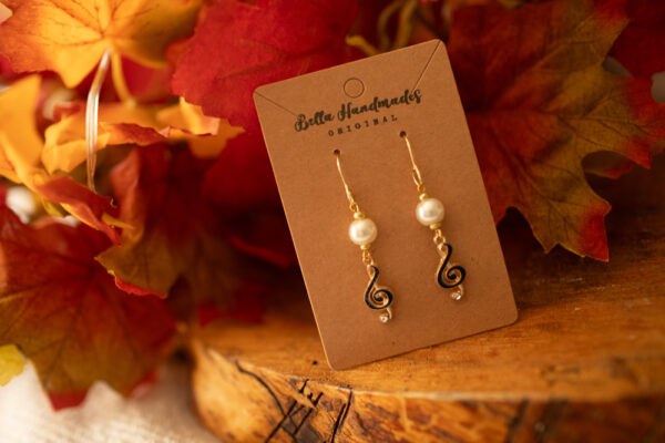Treble Clef Pearl Earrings